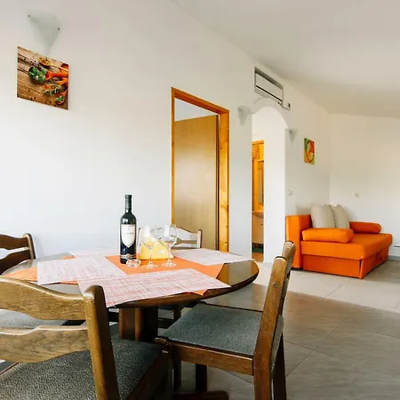 Luce Apartman *
